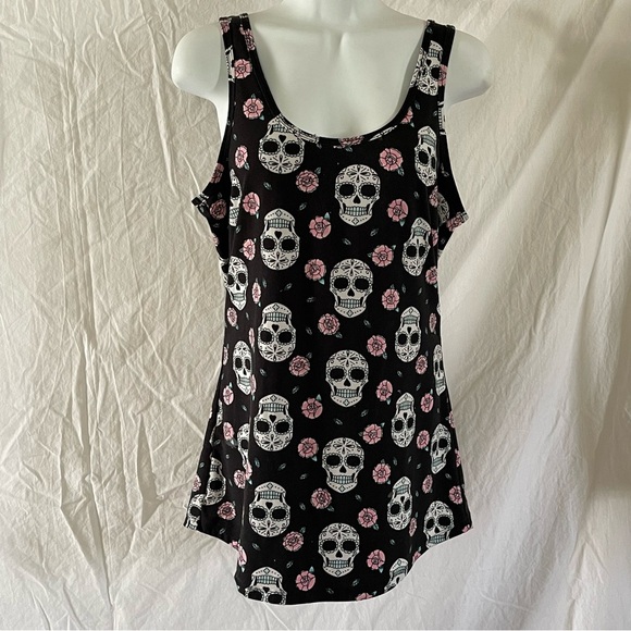 No Boundaries Tops - No Boundaries black and pink tank top size XL